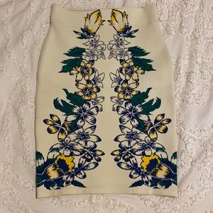 In great condition, very flattering